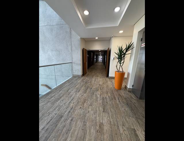 5,299.90M² OFFICE FOR SALE IN DUNKELD WEST